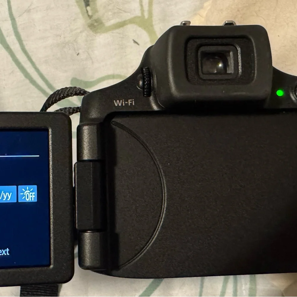 Canon power shot 60 camera with accessories EUC